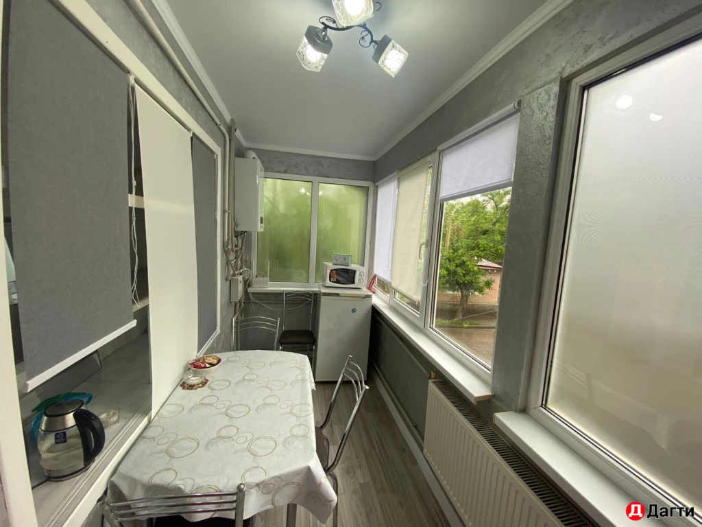 Квартира, 3 комнаты, 57 м², Собственник