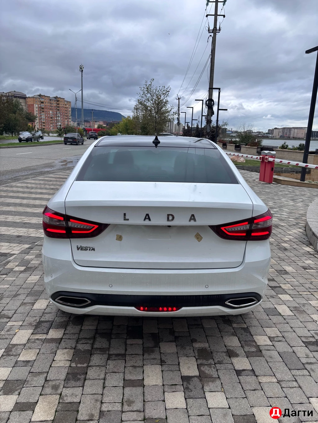 LADA (ВАЗ) Vesta, 25 года