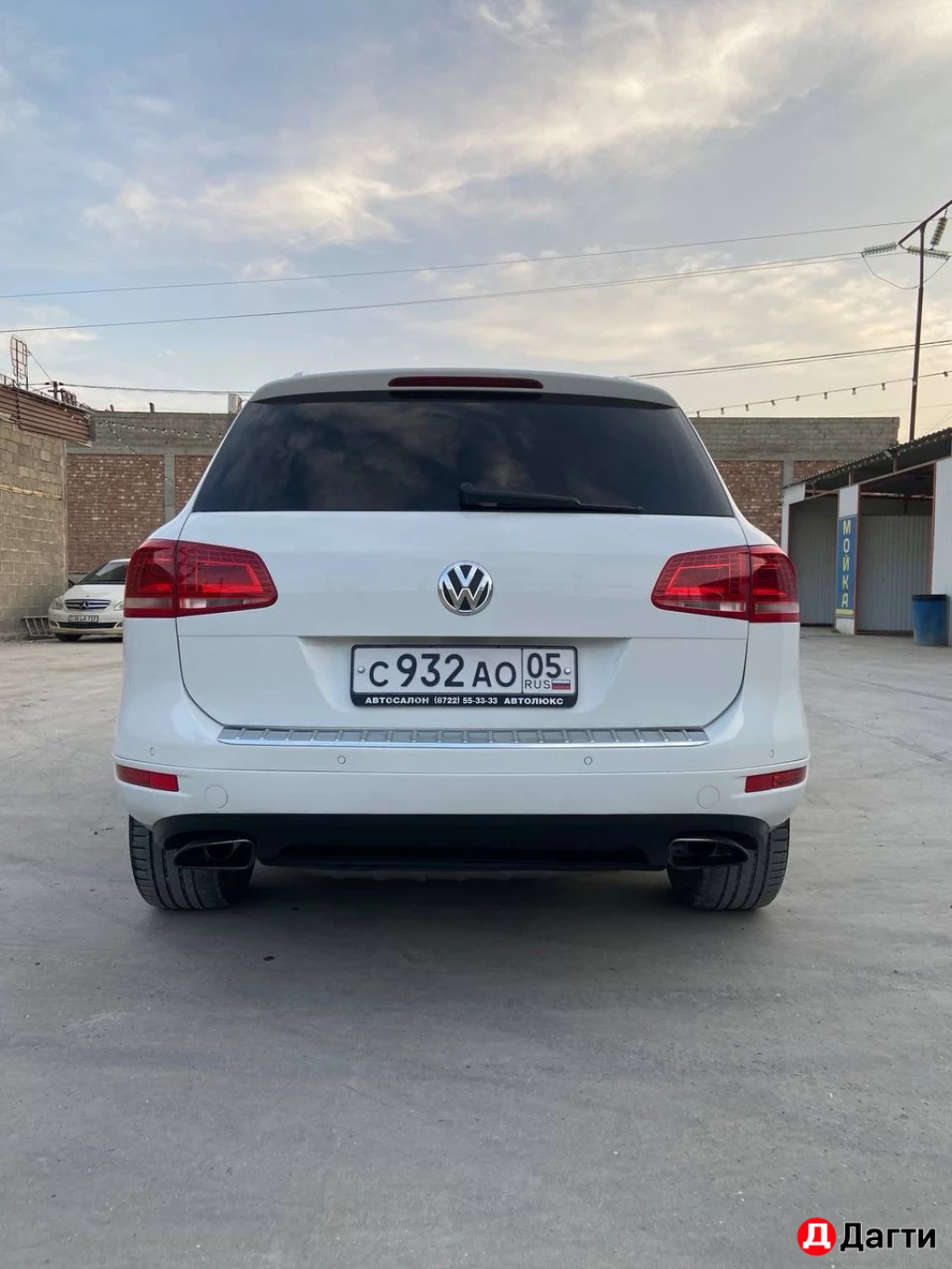Volkswagen Touareg, 2012 года