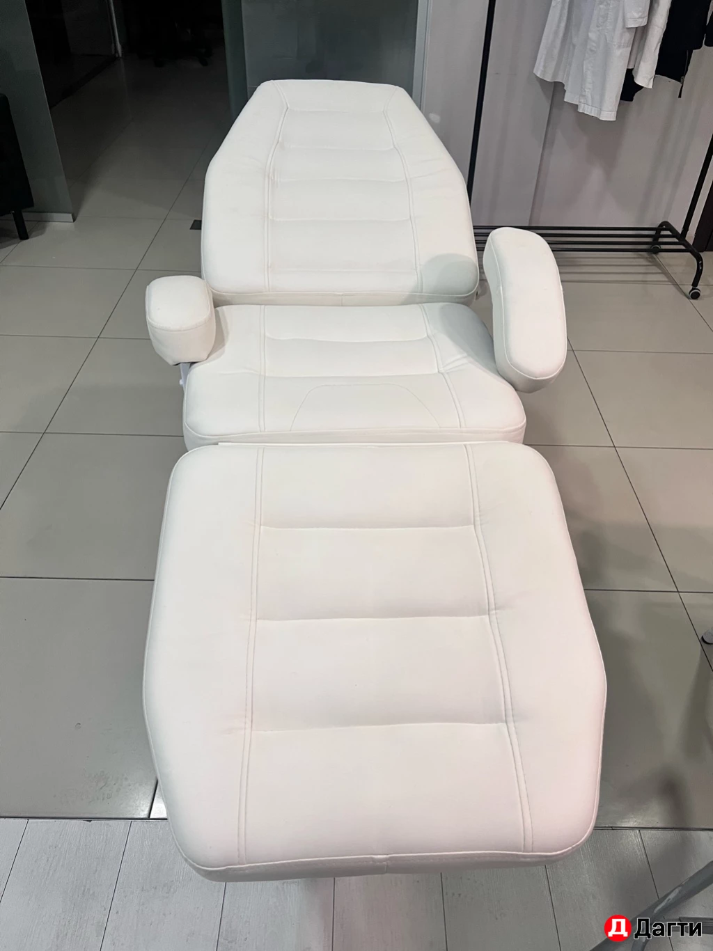 Кушетка косметологическая б/у
