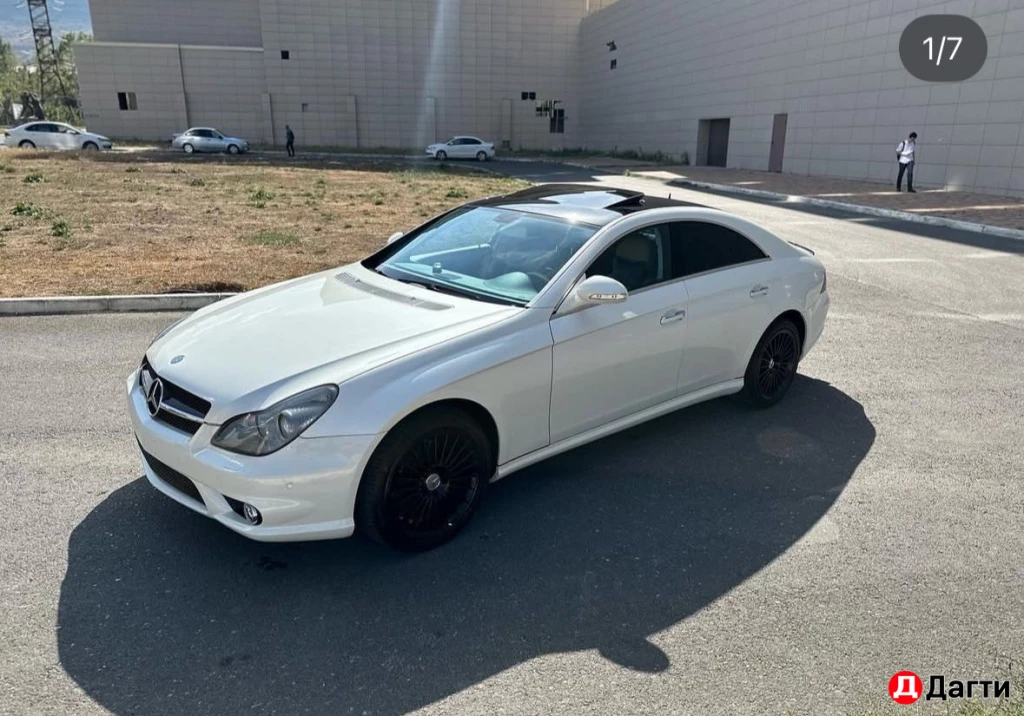 Mercedes-Benz CLS, 2005 года