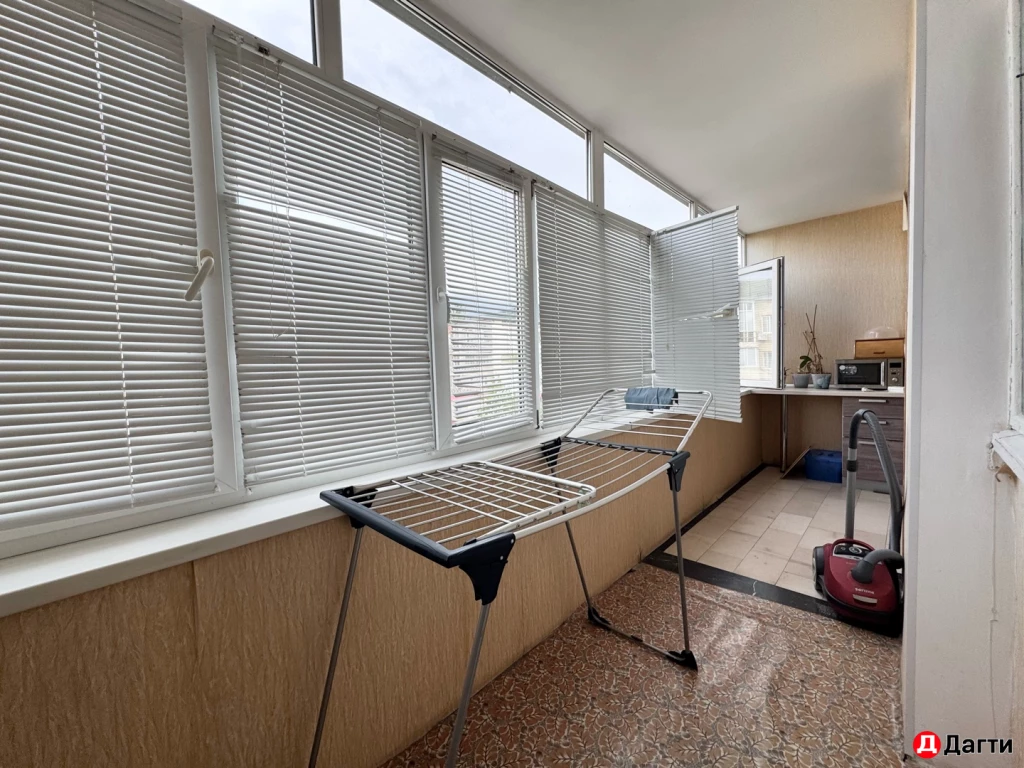 Квартира, 4 комнаты, 103 м², Агент