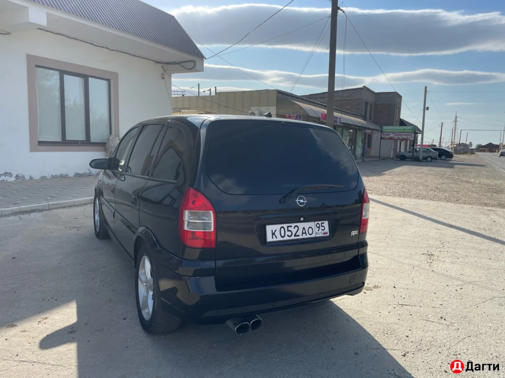Opel Zafira OPC
