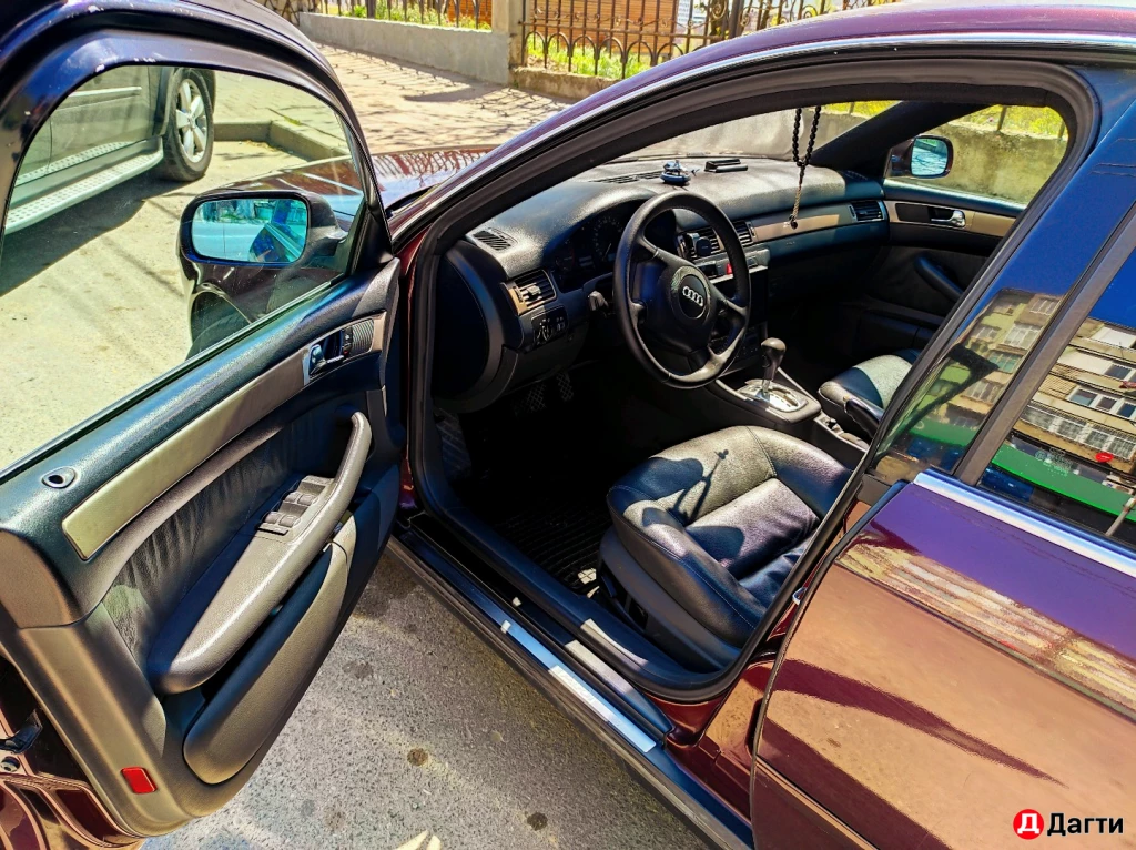 Audi A6, 1998 года