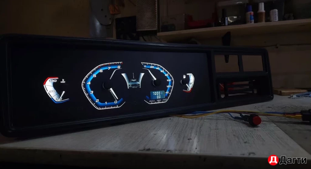 Приборная панель 2107