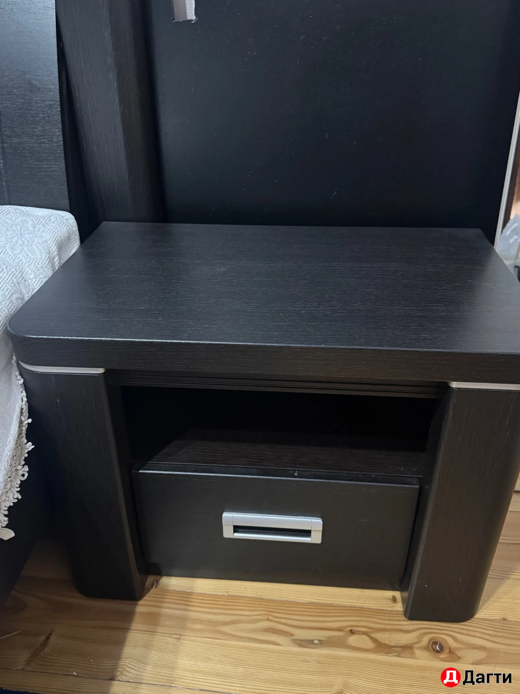 Двух спальная кровать