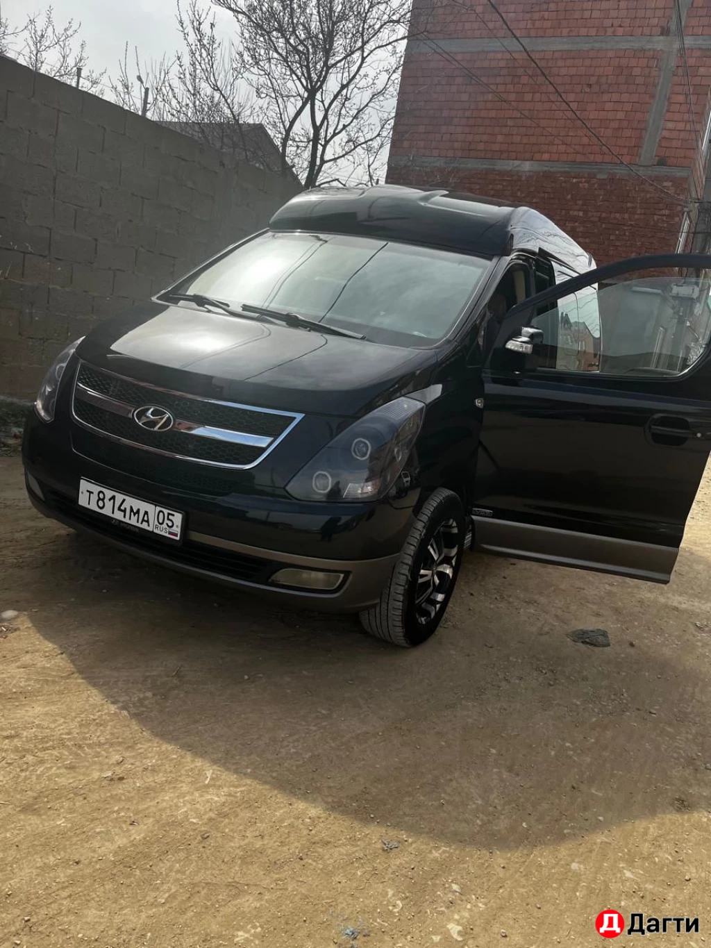 Hyundai Grand Starex