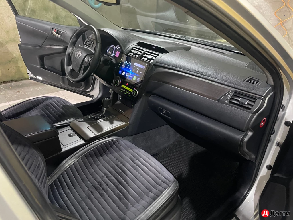 Toyota Camry, 2013 года