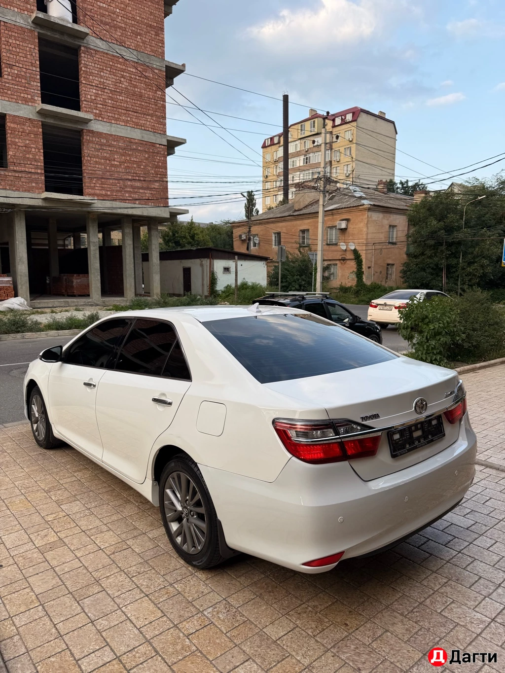 Toyota Camry, 2015 года