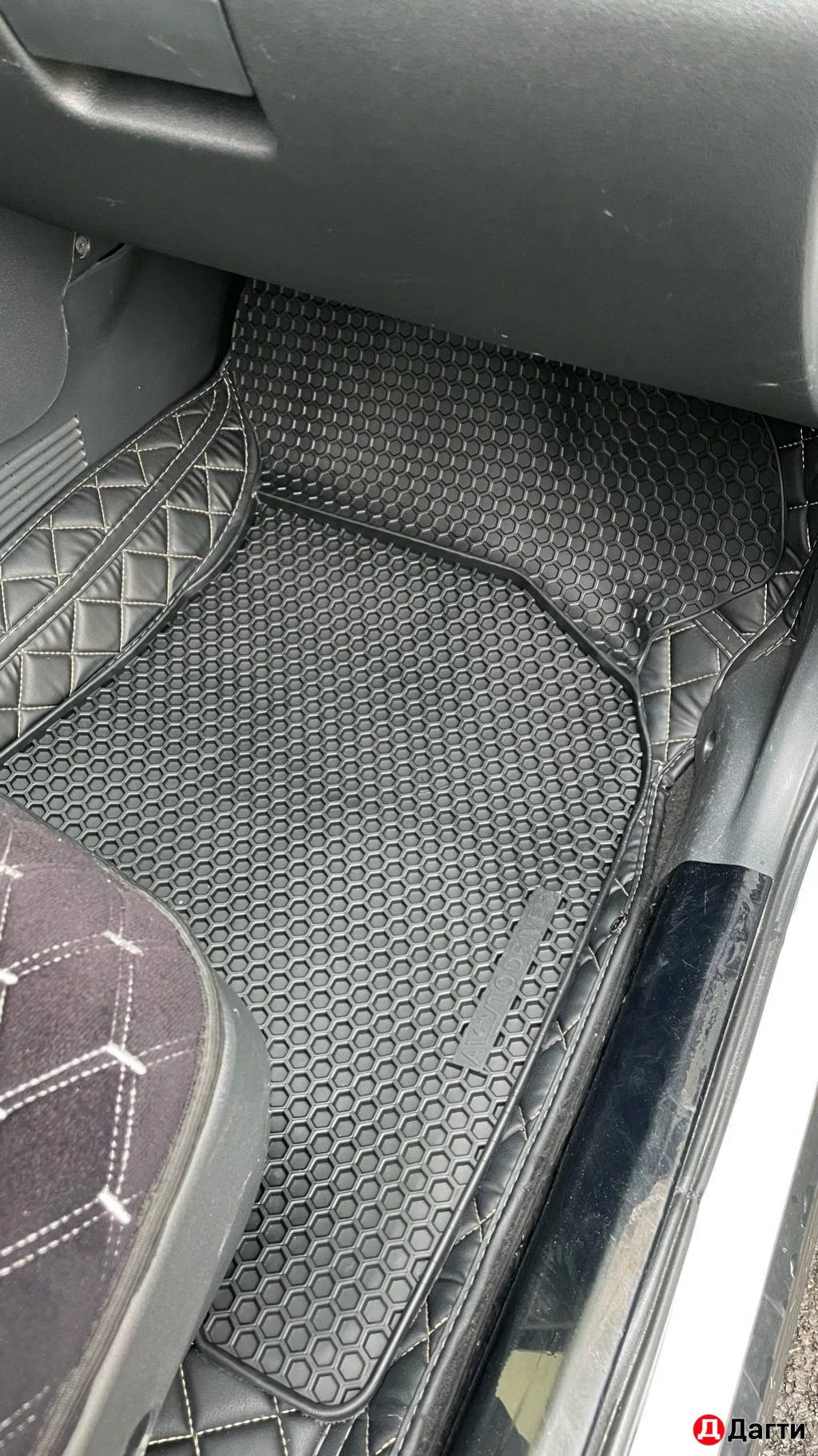 Коврики в авто соты