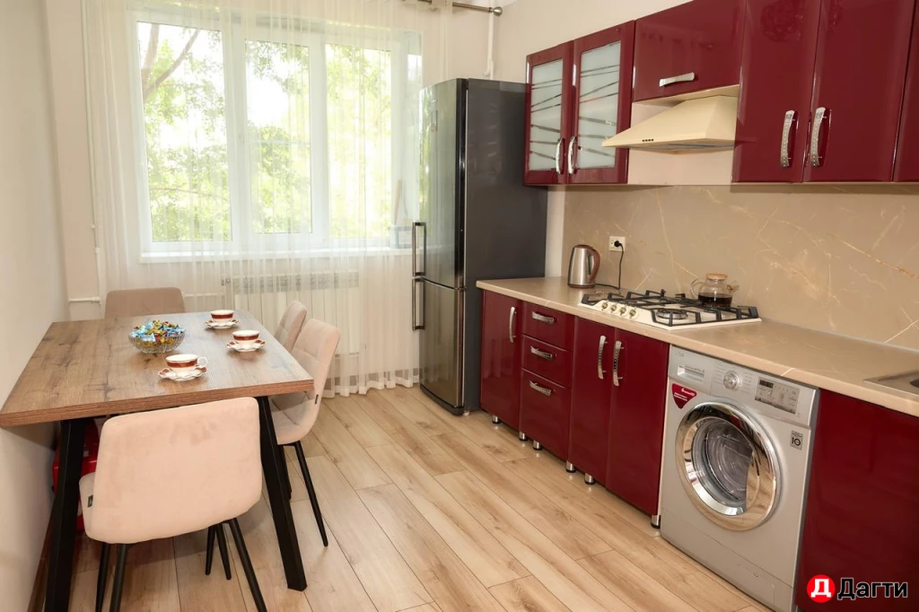 Квартира, 3 комнаты, 76 м², Собственник