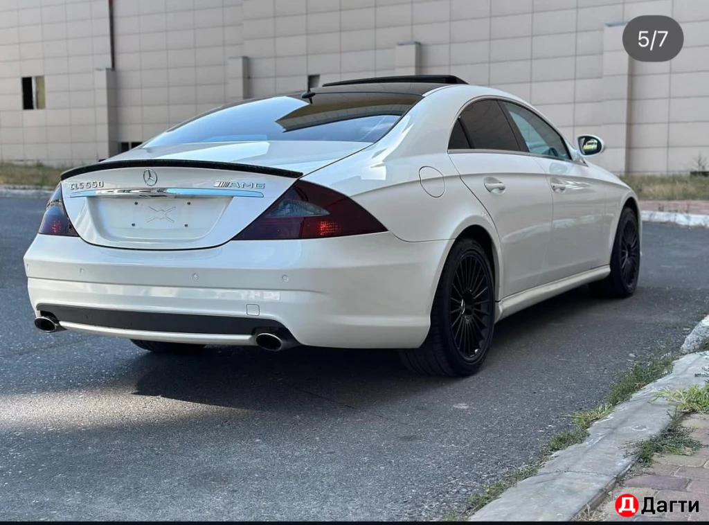 Mercedes-Benz CLS, 2005 года