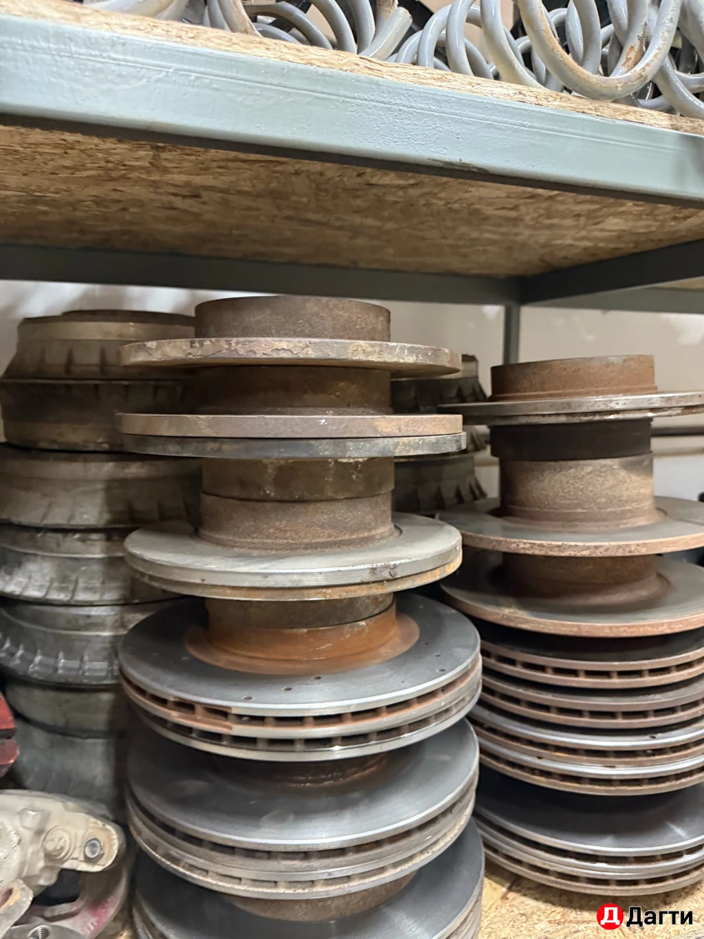 Автозапчасти б/у и новые на Российские автомобили