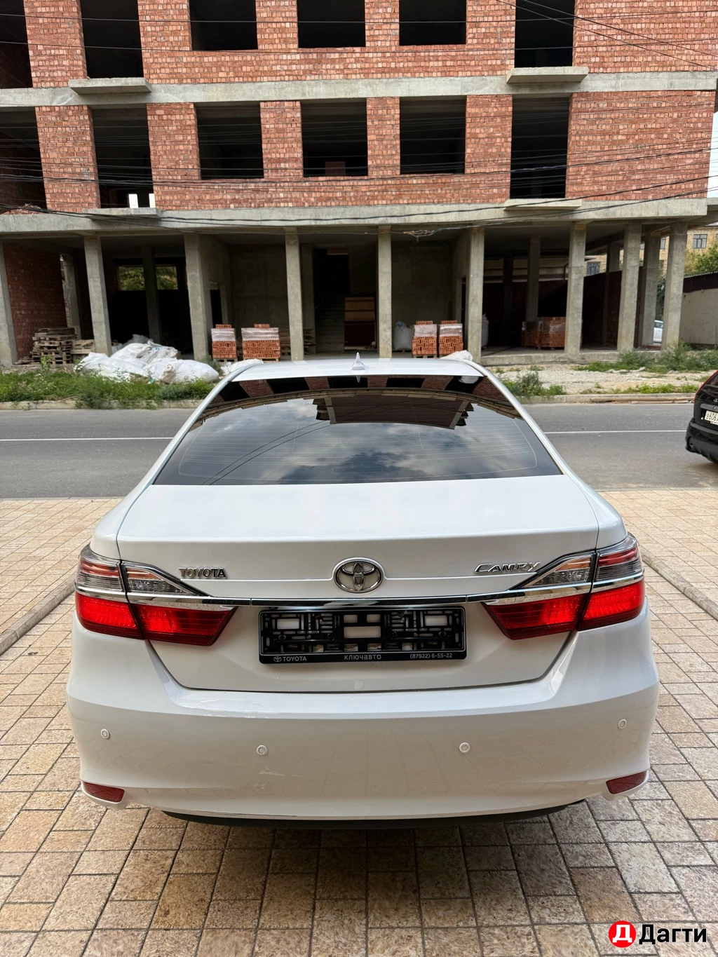 Toyota Camry, 2015 года