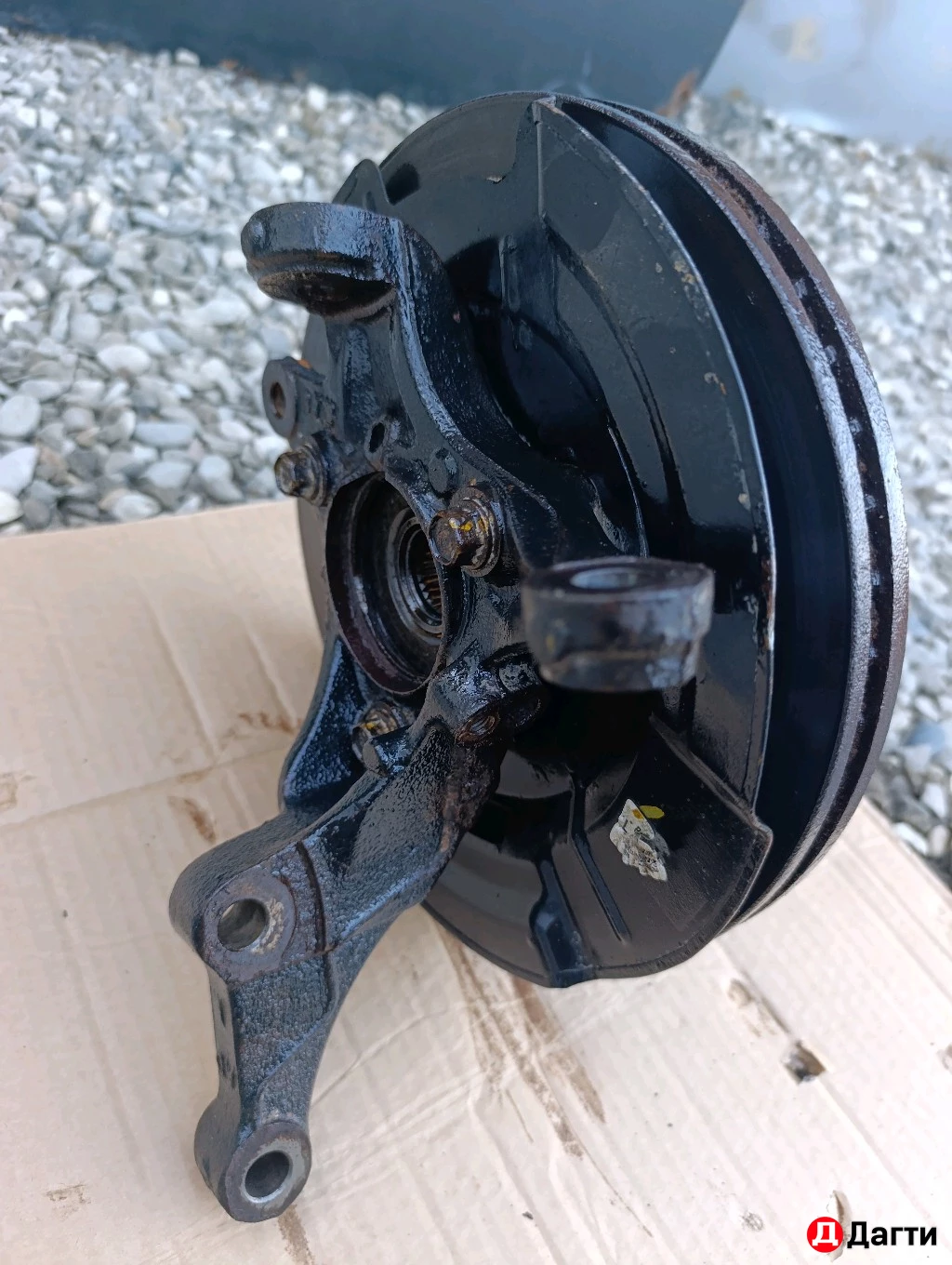 Кулак передний левый Hyundai Elantra 6