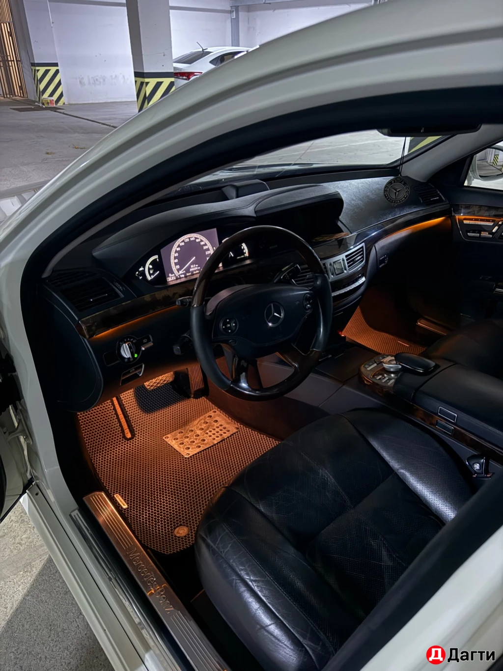 Mercedes-Benz S-Класс, 2011 года