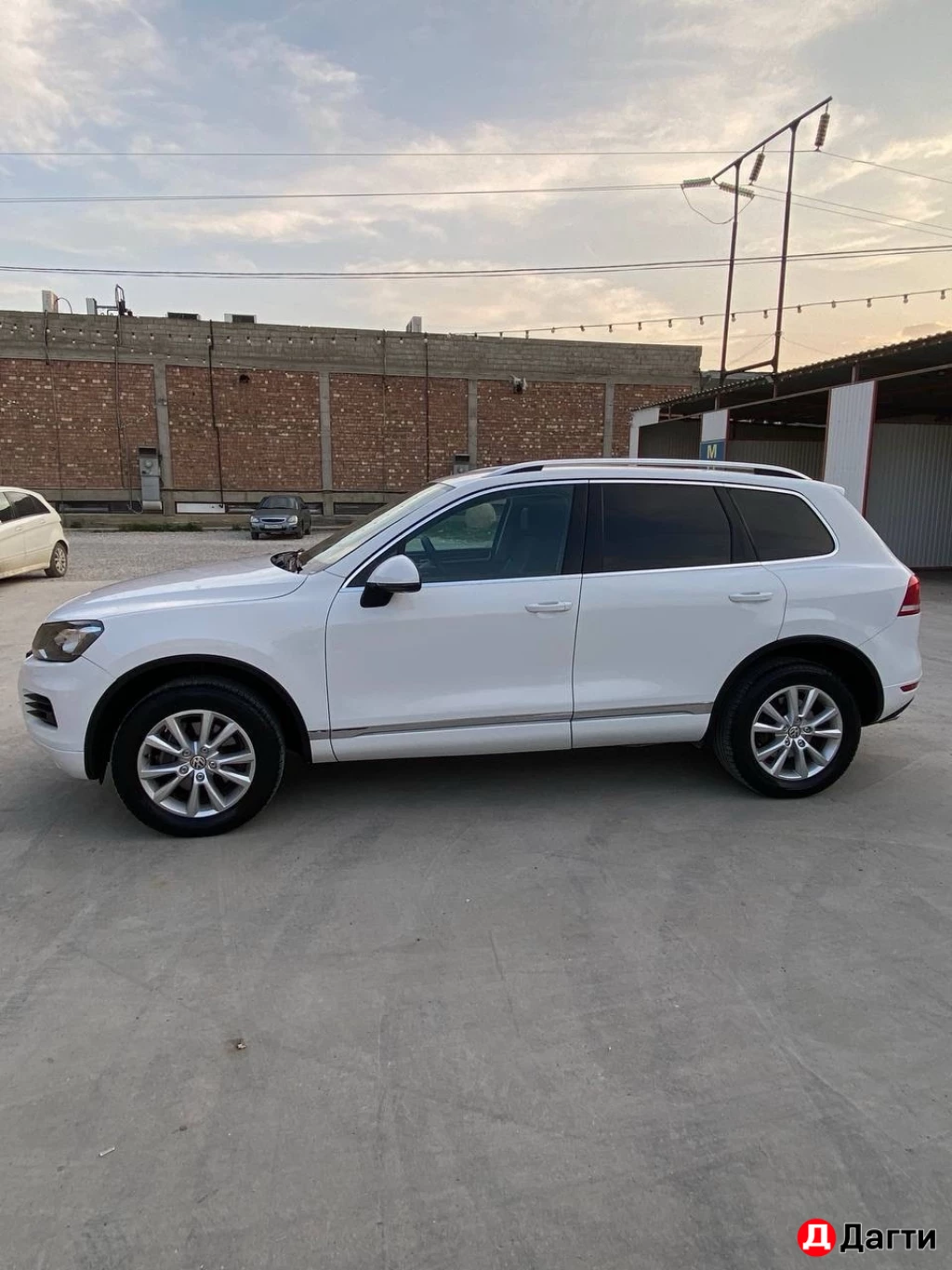 Volkswagen Touareg, 2012 года