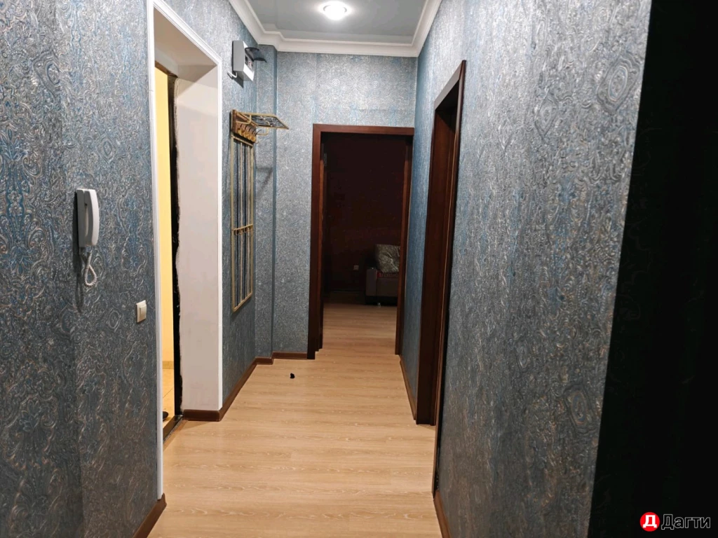 Квартира, 2 комнаты, 75 м²