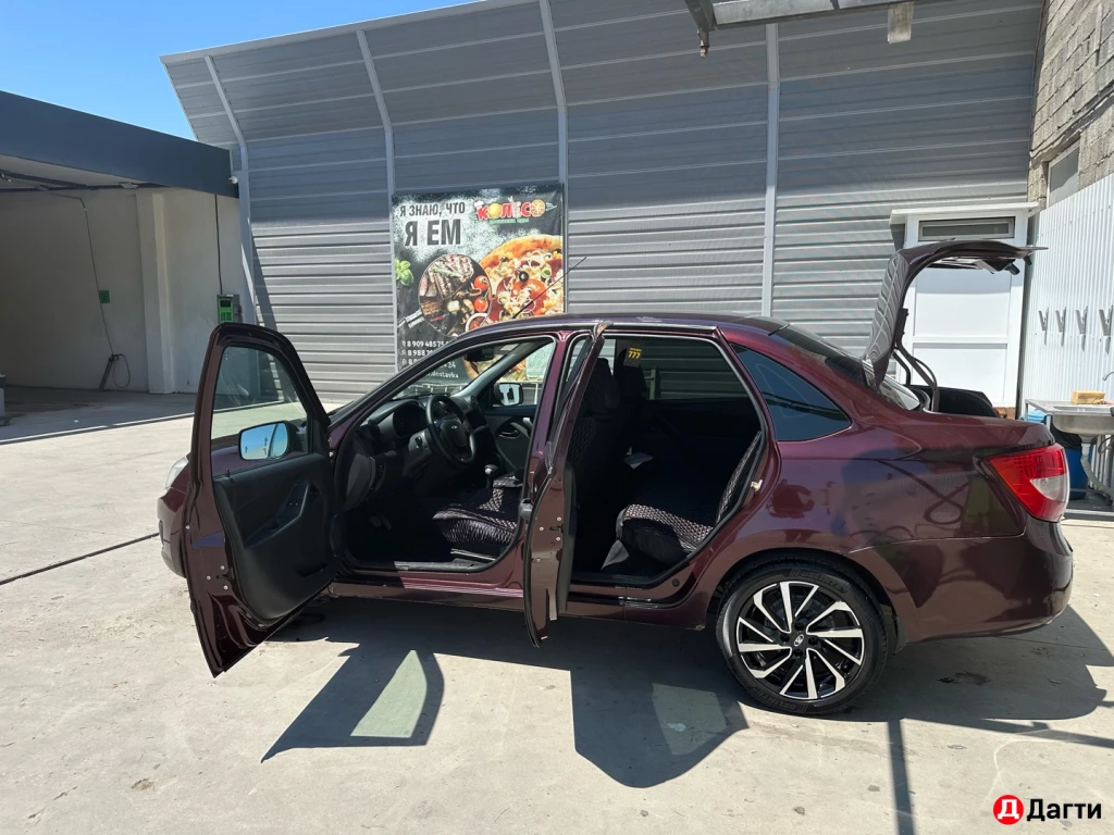 LADA (ВАЗ) Granta, 2013 года