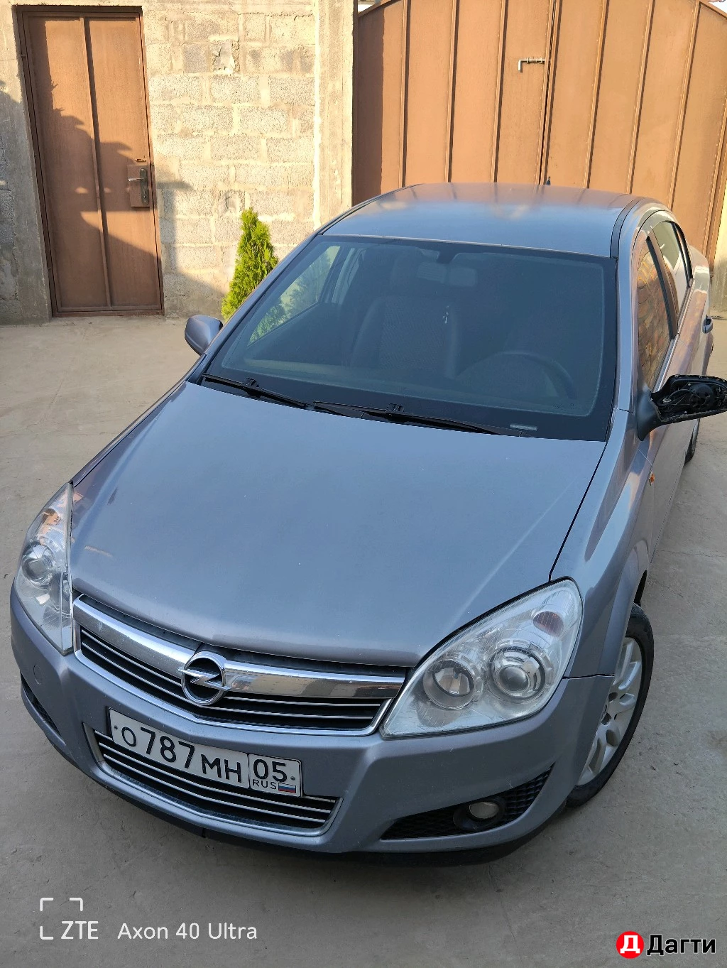 Opel Astra, 2008 года