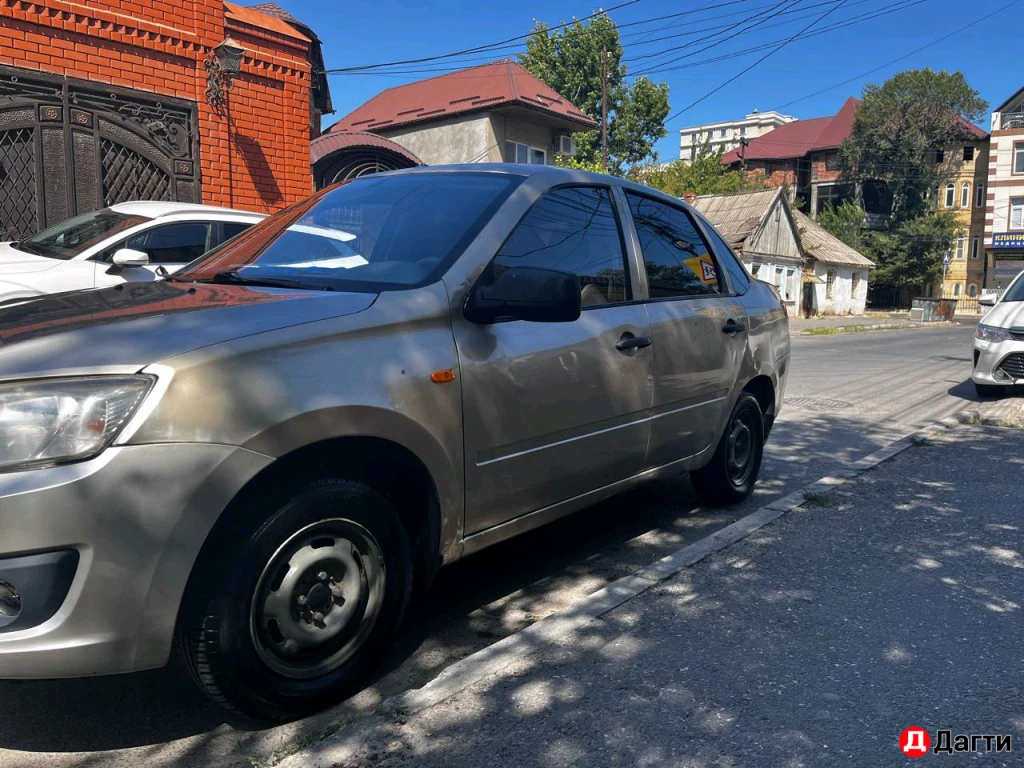 LADA (ВАЗ) Granta, 2013 года