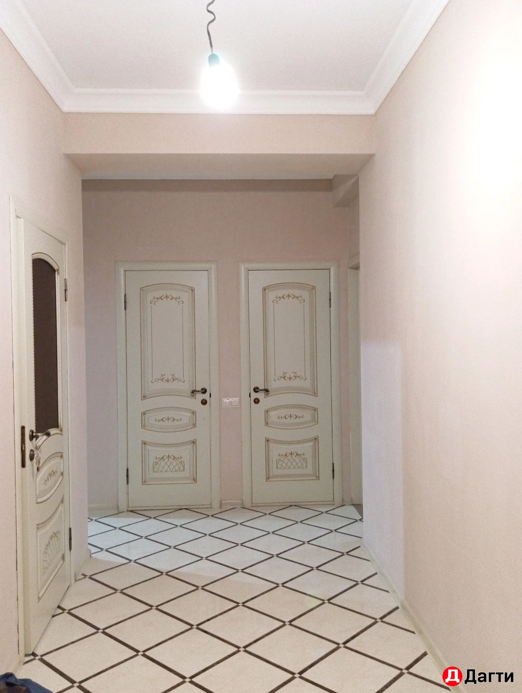 Квартира, 2 комнаты, 75 м²