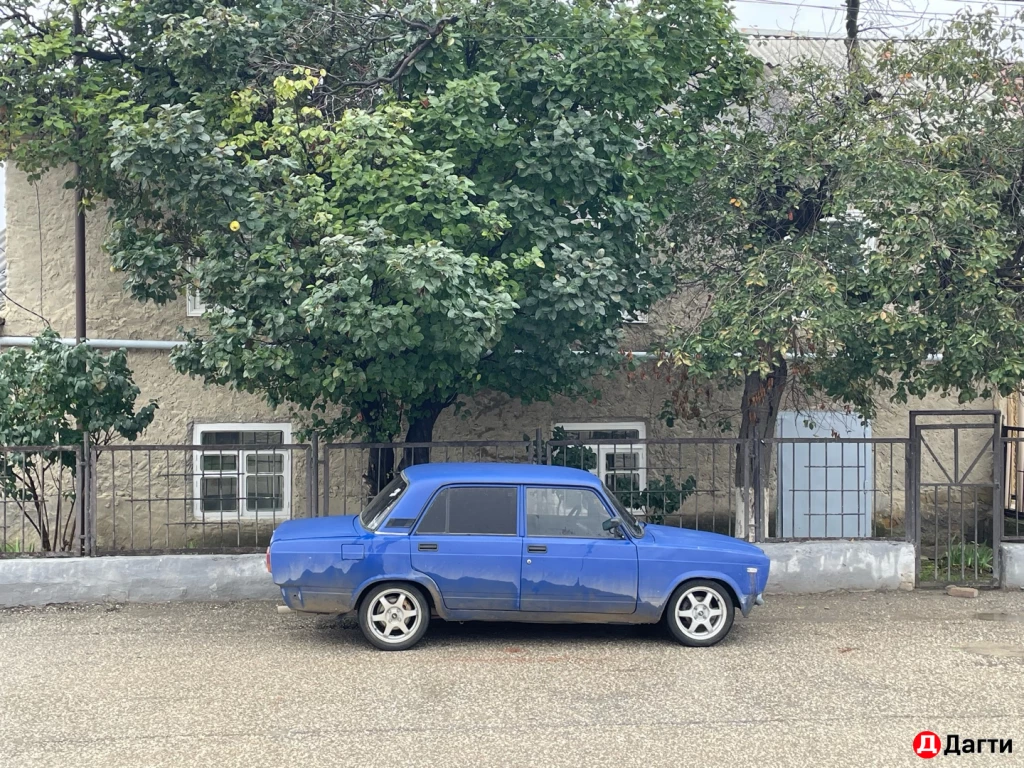 LADA (ВАЗ) 2107, 2005 года