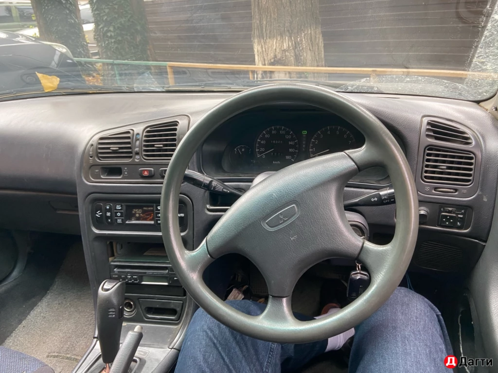 Mitsubishi Eterna, 1992 года