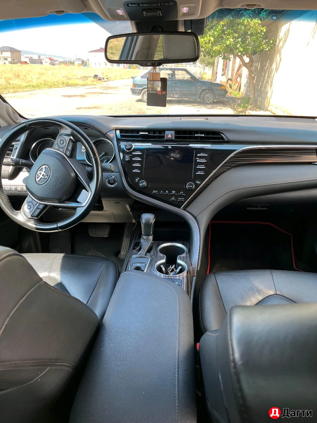 Toyota Camry, 2019 года