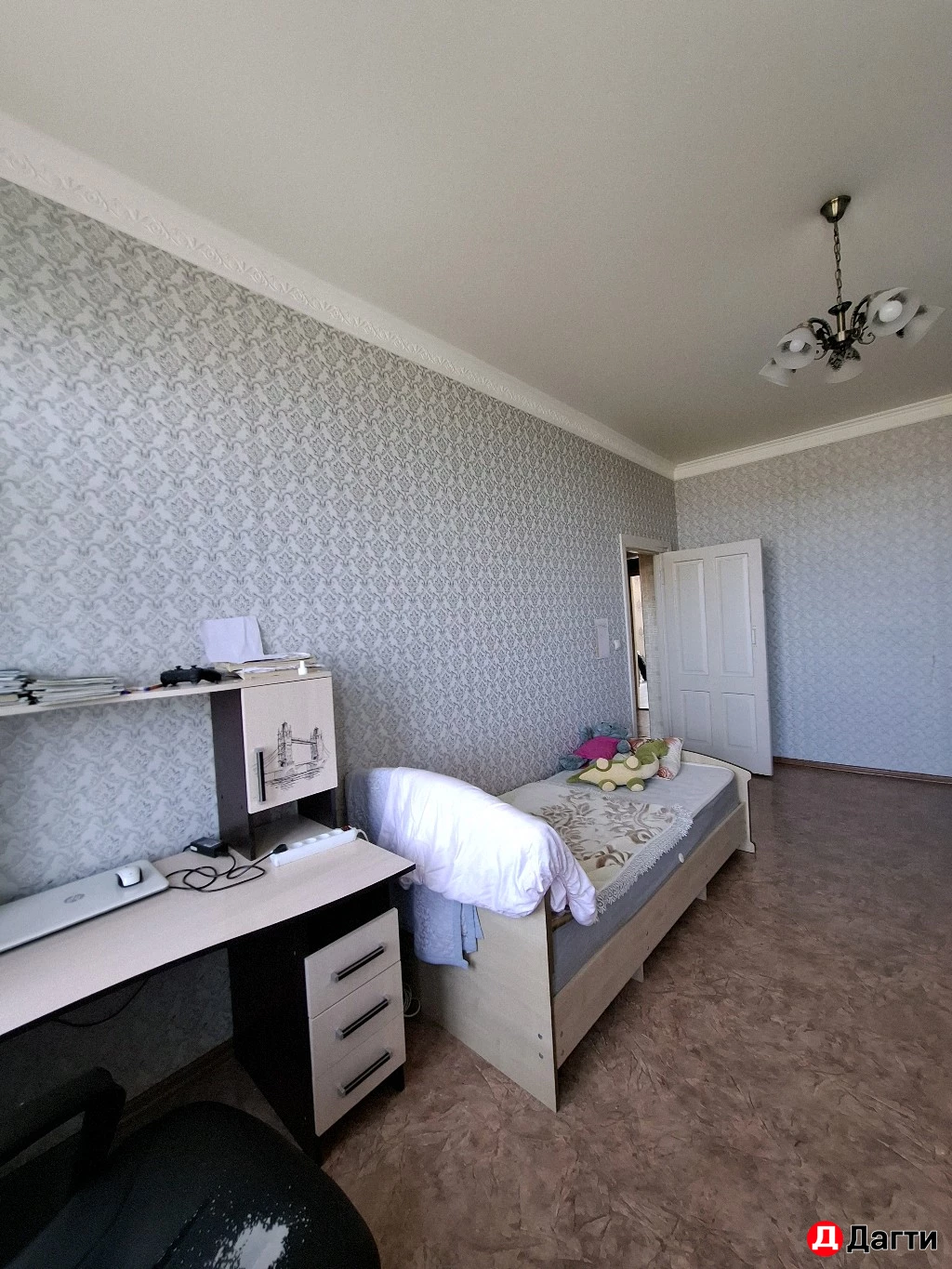 Квартира, 3 комнаты, 72 м², Агент