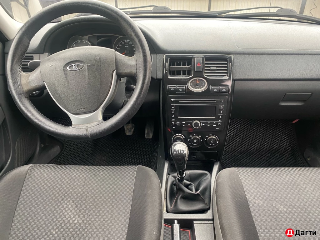 LADA (ВАЗ) Priora, 2012 года