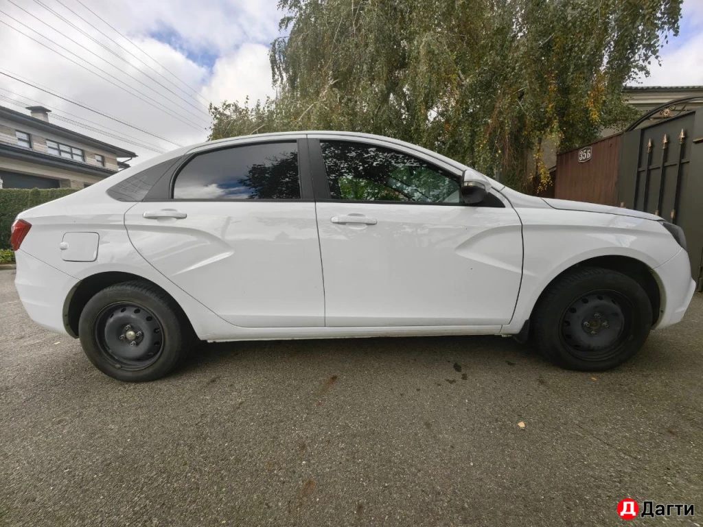 LADA (ВАЗ) Vesta, 2017 года