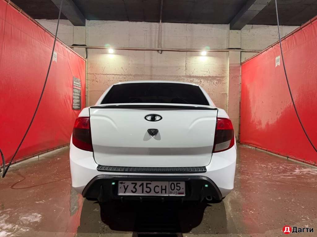 LADA (ВАЗ) Granta, 2012 года