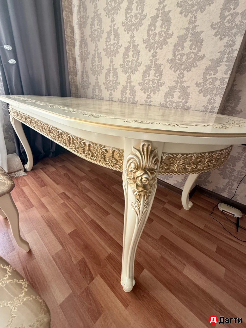 Обеденный стол раздвижной