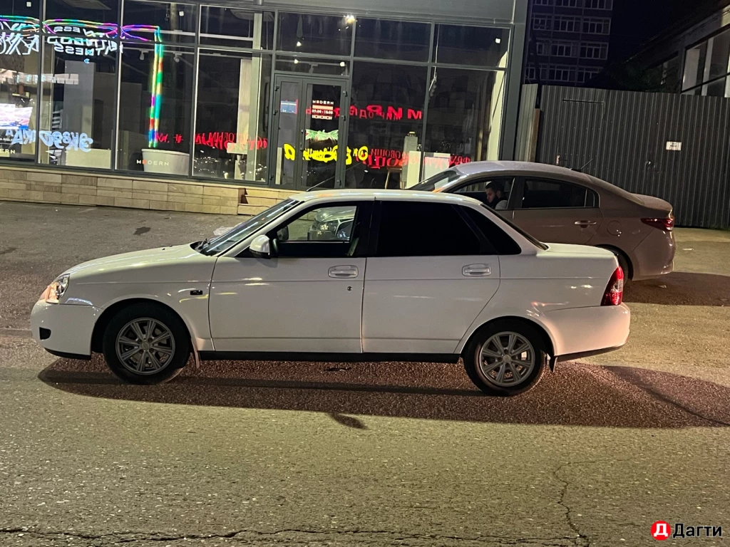 LADA (ВАЗ) Priora, 2011 года