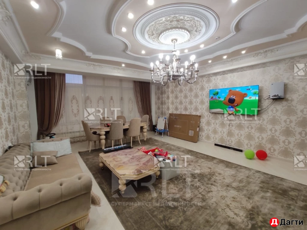 Квартира, 3 комнаты, 125 м², Агент