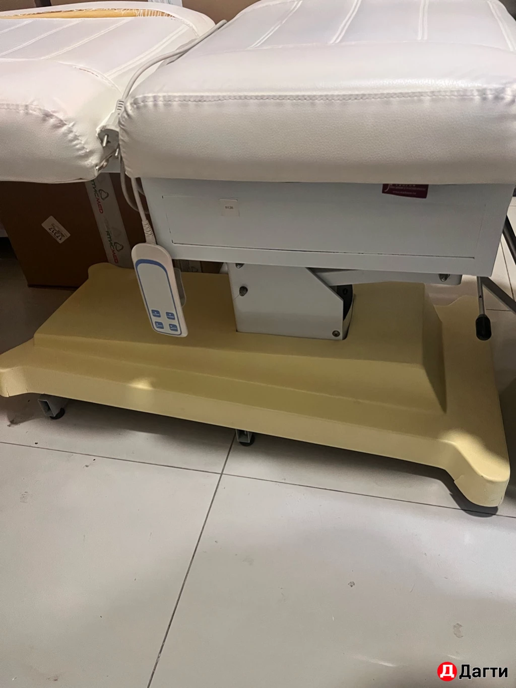 Кушетка косметологическая б/у