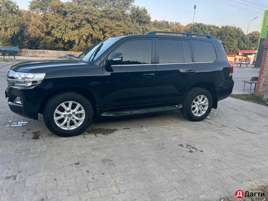 Toyota Land Cruiser, 2017 года