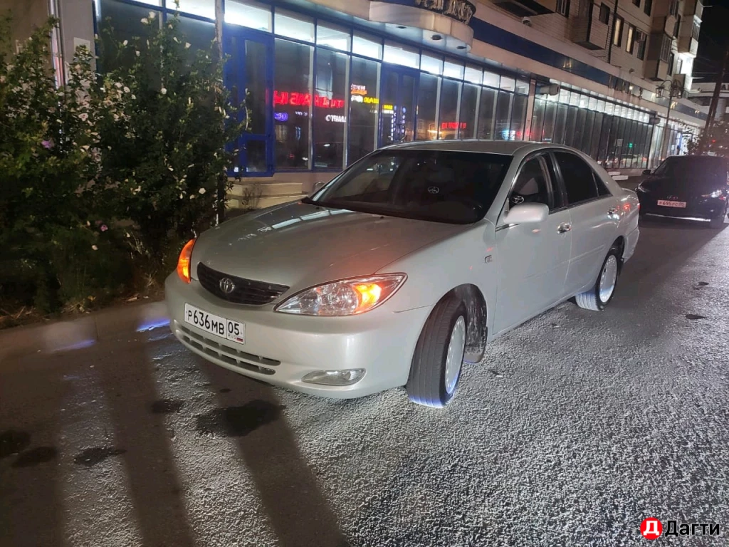 Toyota Camry, 2001 года