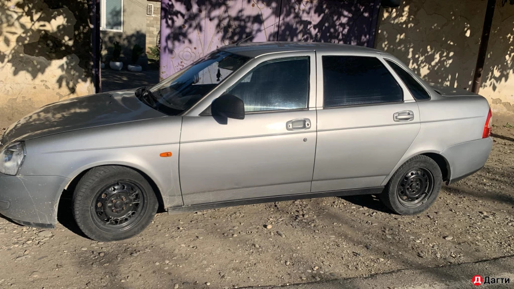 LADA (ВАЗ) Priora, 10 года