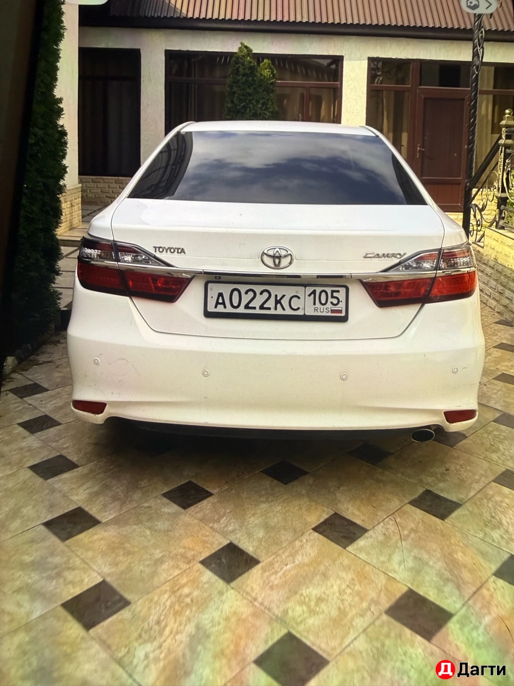 Toyota Camry, 2015 года