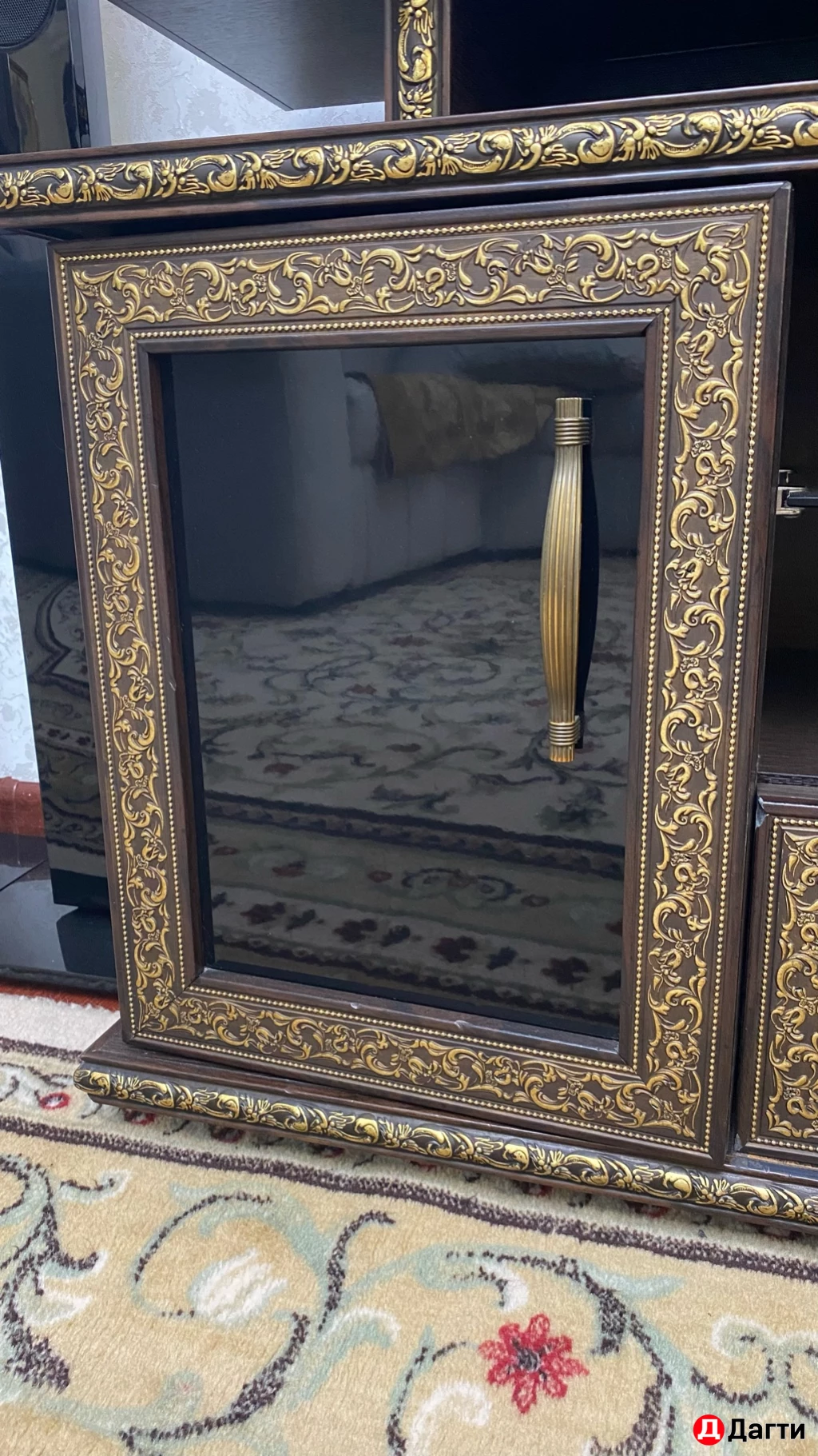 Подставка для телевизора