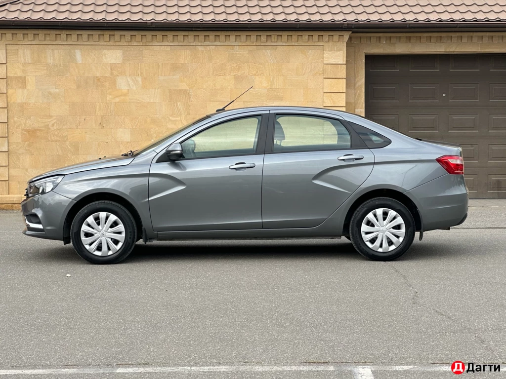 LADA (ВАЗ) Vesta, 2018 года