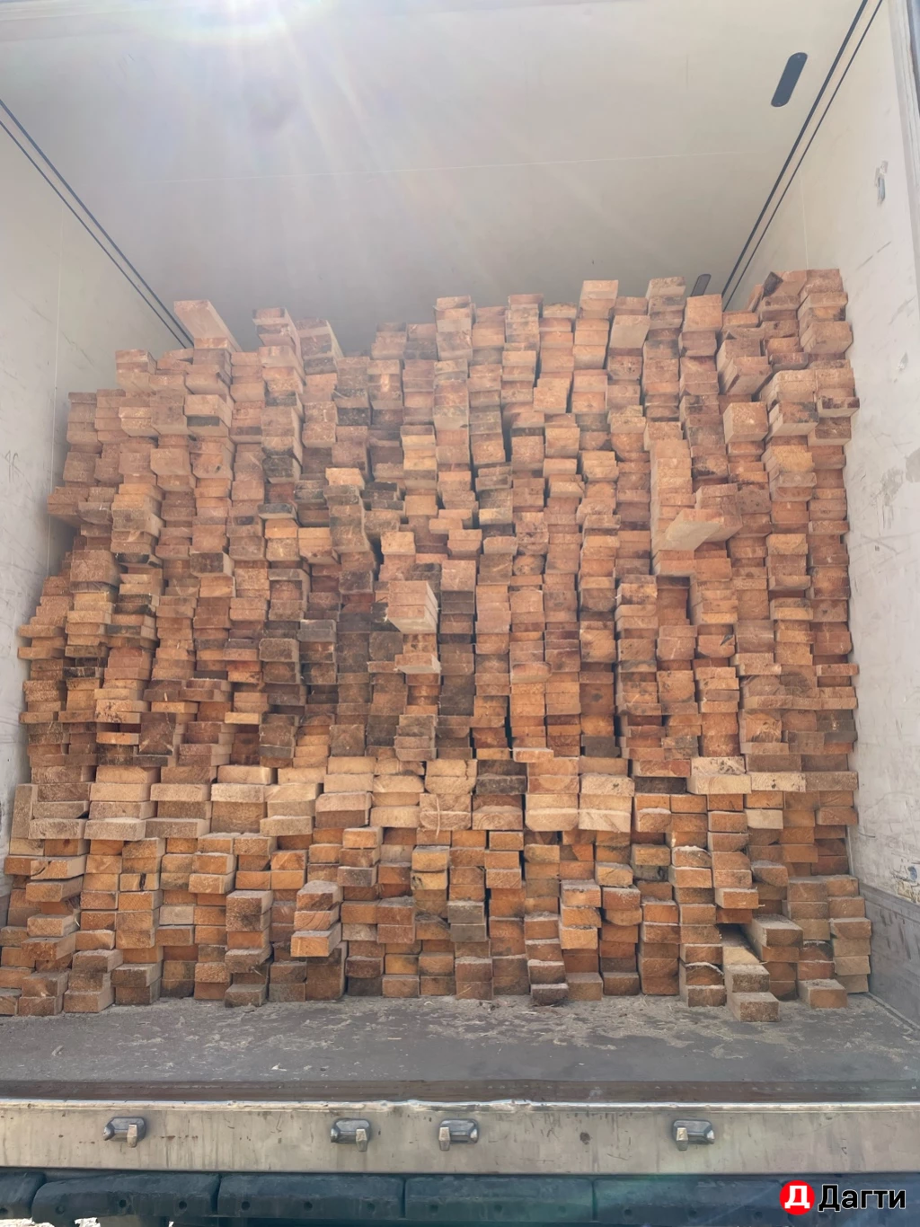 Пиломатериал , стройматериал