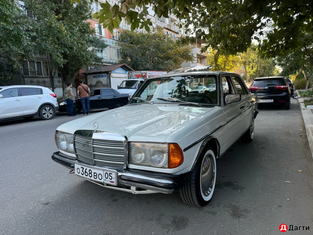 Mercedes-Benz S-Класс, 1981 года