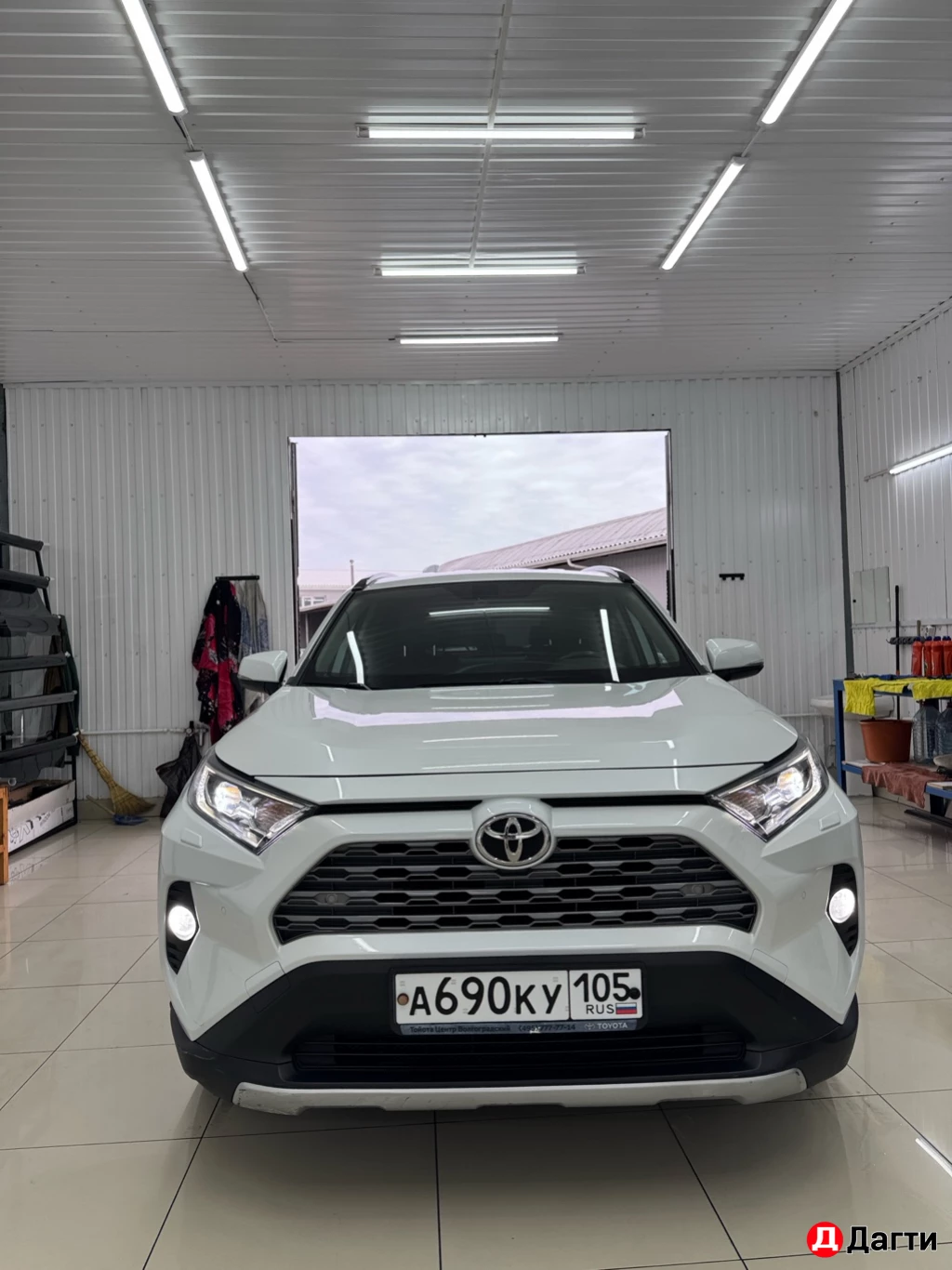 Toyota RAV4, 2020 года