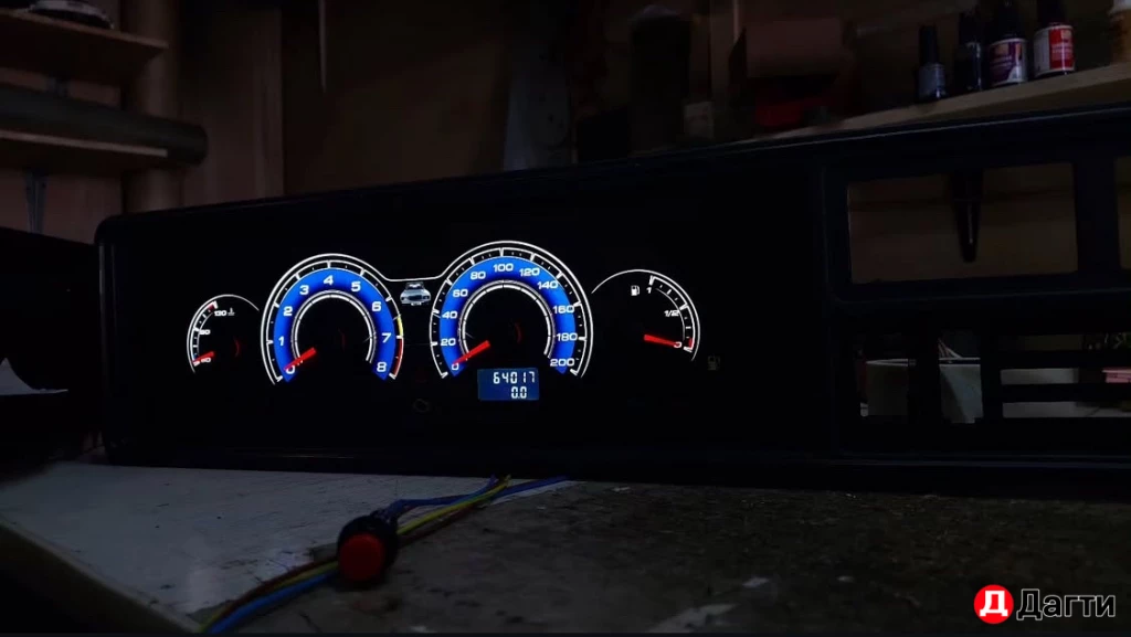 Приборная панель 2107