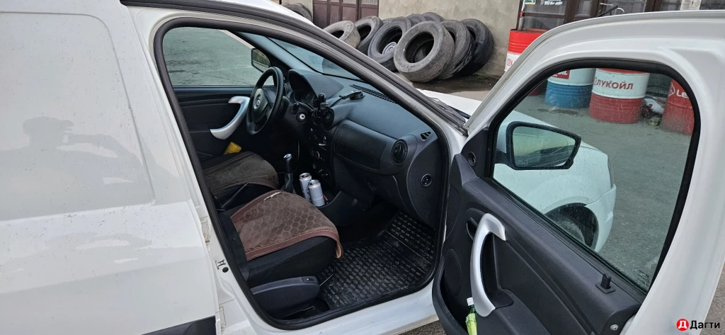 LADA (ВАЗ) Largus, 2017 года