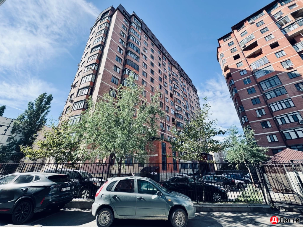 Квартира, 3 комнаты, 100 м², Агент