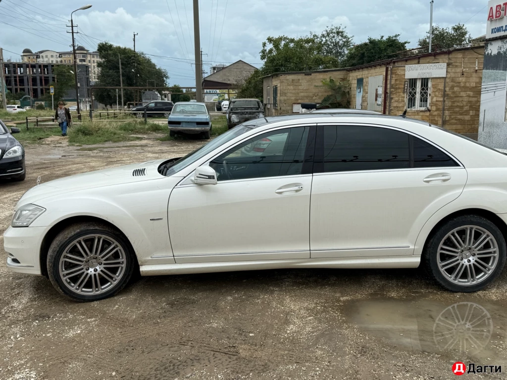 Mercedes-Benz S-Класс, 2009 года